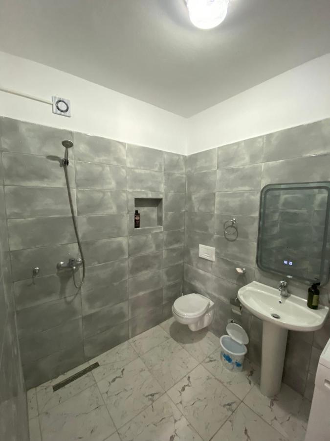 Eq Apartaments Tirana Exterior photo